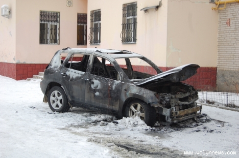 У Луцьку спалили автівку бізнесмена