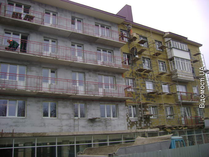 Новий рік мешканці зруйнованого будинку на Рівненській зустрінуть у відремонтованих квартирах