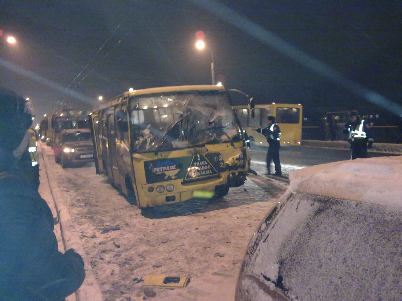 На слизькій дорозі в Луцьку зіткнулися чотири автомобілі
