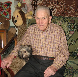 103-річного лучанина з днем народження привітав міський голова і вручив 500 гривень