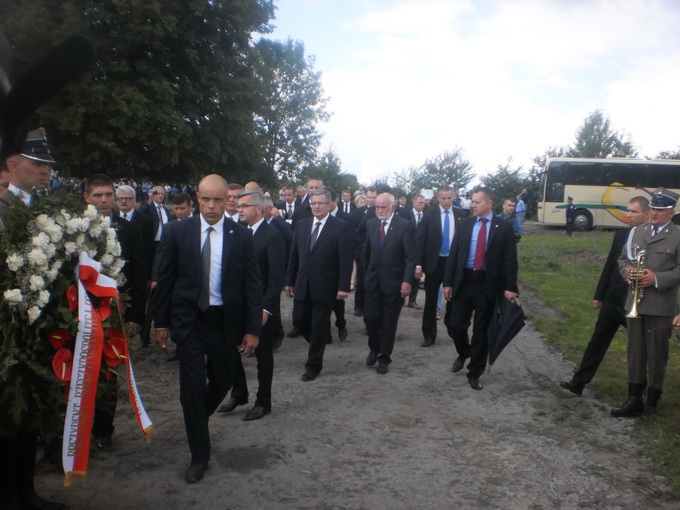 Президент Польщі вшанував жертв Волинської трагедії у селі Кисилин
