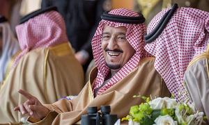 Король Саудівської Аравії в поїздку по Індонезії взяв 450 тонн багажу