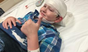 Через хворобу шкіра 12-річного хлопчика стала твердою як камінь 