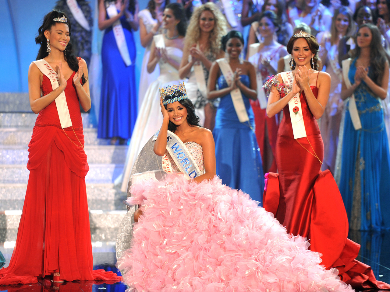 Видео мисс. Мир в 2011 году. Саркос с греческого. Розы из Венесуэлы фото. Beauty Contest Asia.