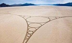 В пустелі Невади художники створили найбільший у світі малюнок