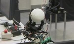 Японці навчили роботів грати в бейсбол