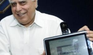 Індія створила планшетний комп’ютер ціною 35 доларів