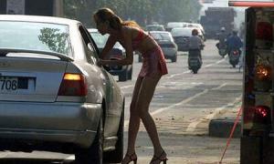 Волинські правоохоронці «полювали» на порно та повій