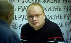 Побитий російський кореспондент Олег Кашин досі перебуває в штучній комі