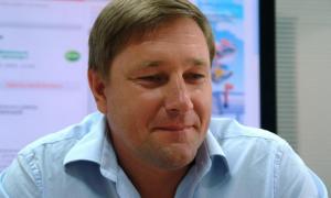 Костянтин Стогній порівняв Юрія Луценка зі злим песиком