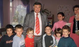 Волинська «Укрпошта» передплатила видання для дітей-сиріт