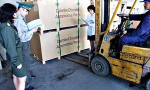 Податківці забиратимуть без суду майно українців