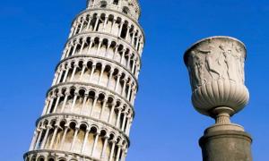 Італійські студенти-мітингарі захопили Пізанську вежу