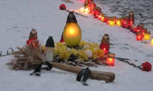 У Луцьку вшанували жертв Голодоморів 30-х років