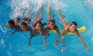 Юні плавці з Луцька стали призерами міжнародних змагань