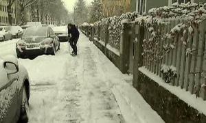 Європа б’є температурні рекорди і кожні 15 хвилин очищає вулиці від снігу