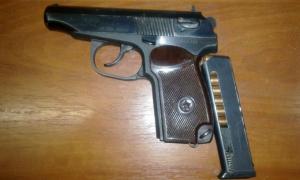 Пес Жорик допоміг прикордонникам затримати росіянина з пістолетами