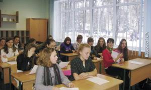 На Волині дівчат навчають шляхетності