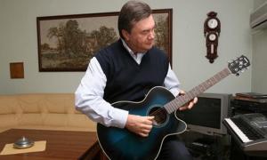 Віктор Янукович став «Особистістю року», а Микола Азаров — «пресом» для підприємців
