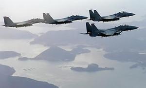 У Південній Кореї знову відбулися військові навчання. Ситуація стала дуже напружена