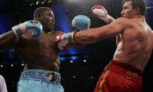 За право битися з Володимиром Кличком змагатимуться нігерієць і поляк