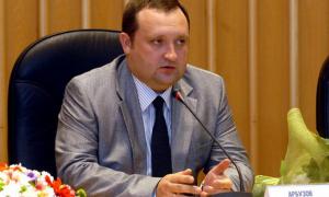 Опозиція: З допомогою Арбузова відбудеться приватизація Нацбанку родиною Президента