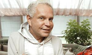 Борис Мойсеєв поправляється — він почав реагувати на жарти