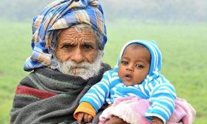 Індус-батрак народив первістка у 94 роки