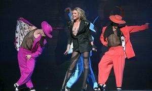 За новорічні корпоративи Тіна Кароль «накосила» $100 000?