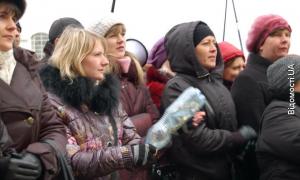 Підприємці відновлюють акції протесту