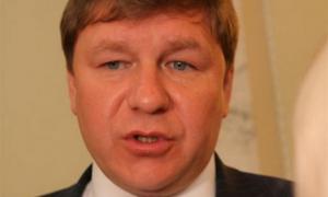 Екс-голова Держкомрезерву може попросити притулку в Австрії 