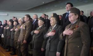 Через «бандерівське» питання в облраді заблокували трибуну