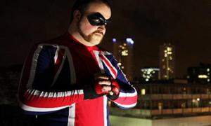 Британський банківський працівник оберігає вулиці свого міста у якості нового Супермена