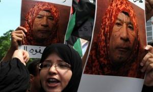 Каддафі закликає за гроші здавати лідерів повстання