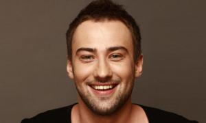 Дмитро Шепелєв привселюдно освідчився Саті Казановій, але жити з нею не збирається