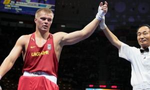 Боксер В’ячеслав Глазков розповів, чому недотягує до надважковаговика 