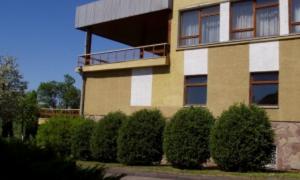 Обкомівською дачею «Круча» ніхто не цікавиться