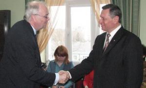 Голландія не проти отримувати з Волині лісові ягоди та горіхи