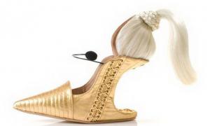 Ізраїльський дизайнер пошив туфлі за образом Мадонни