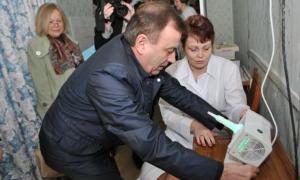 Луцька дитяча поліклініка отримала в подарунок обладнання