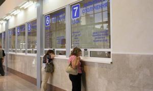 Квитків на додаткові потяги до Великодня у залізничних касах вже немає