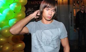 Стас П’єха забезпечений роботою в Україні