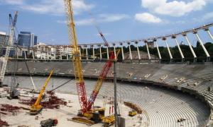Об’єкти до Євро-2012 будують 40 тисяч осіб