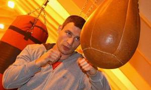 Віталій Кличко скасував до вересня усі бої