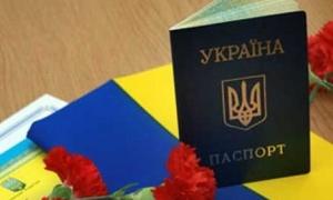Жителька Полтавської області в 87 років нарешті обзавелася паспортом