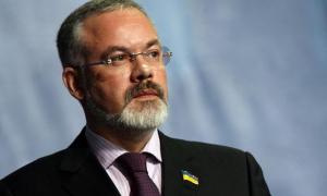 Дмитро Табачник хоче створити в школах групи для вивчення іноземних мов за рахунок батьків