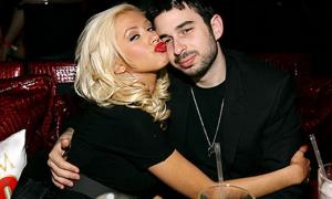 Агілера розлучилась і намагається бути щасливою з іншим чоловіком