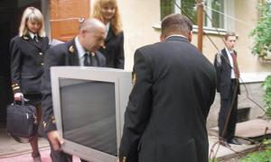 Державні виконавці мають право забрати у волинян майна на 200 мільйонів