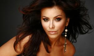 Ані Лорак не хоче знати стать свого первістка 