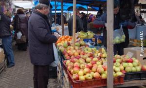 З яблук українці перейшли на банани й апельсини